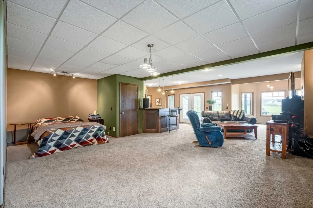 37 Wyndham Park Way Carseland AB T0J 0M0