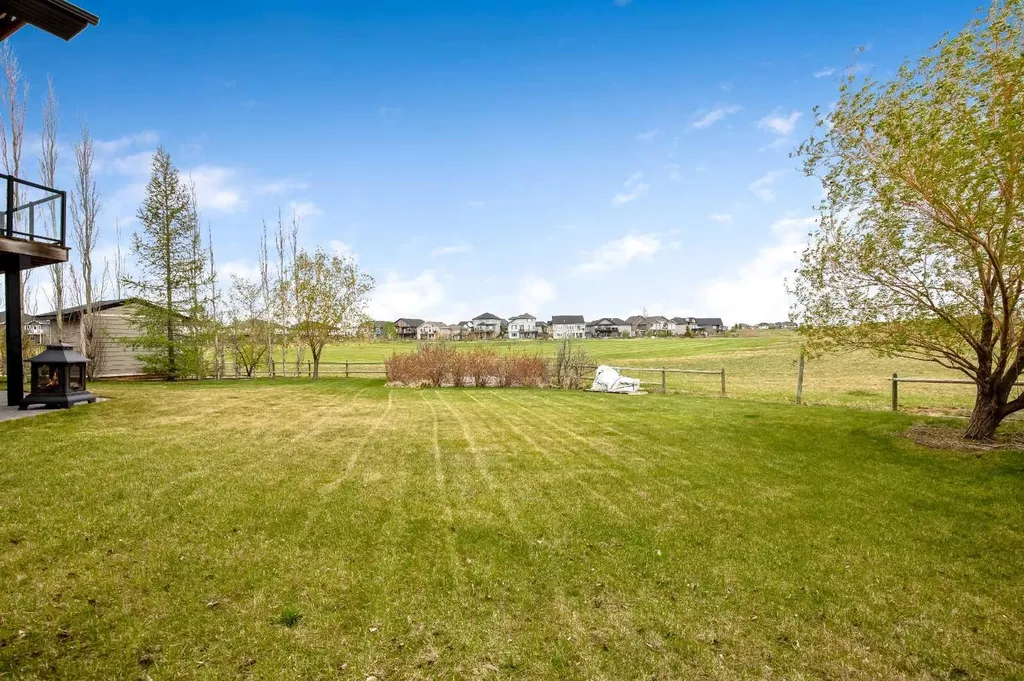 37 Wyndham Park Way Carseland AB T0J 0M0