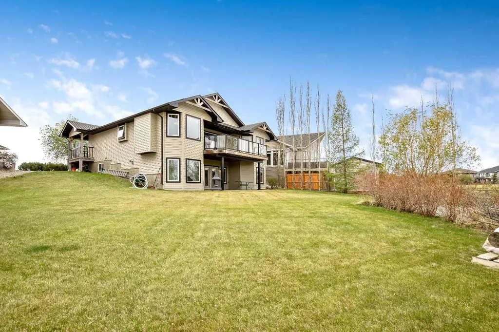 37 Wyndham Park Way Carseland AB T0J 0M0