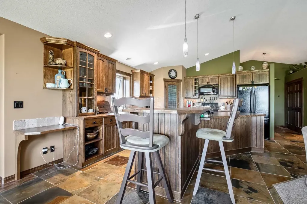 37 Wyndham Park Way Carseland AB T0J 0M0