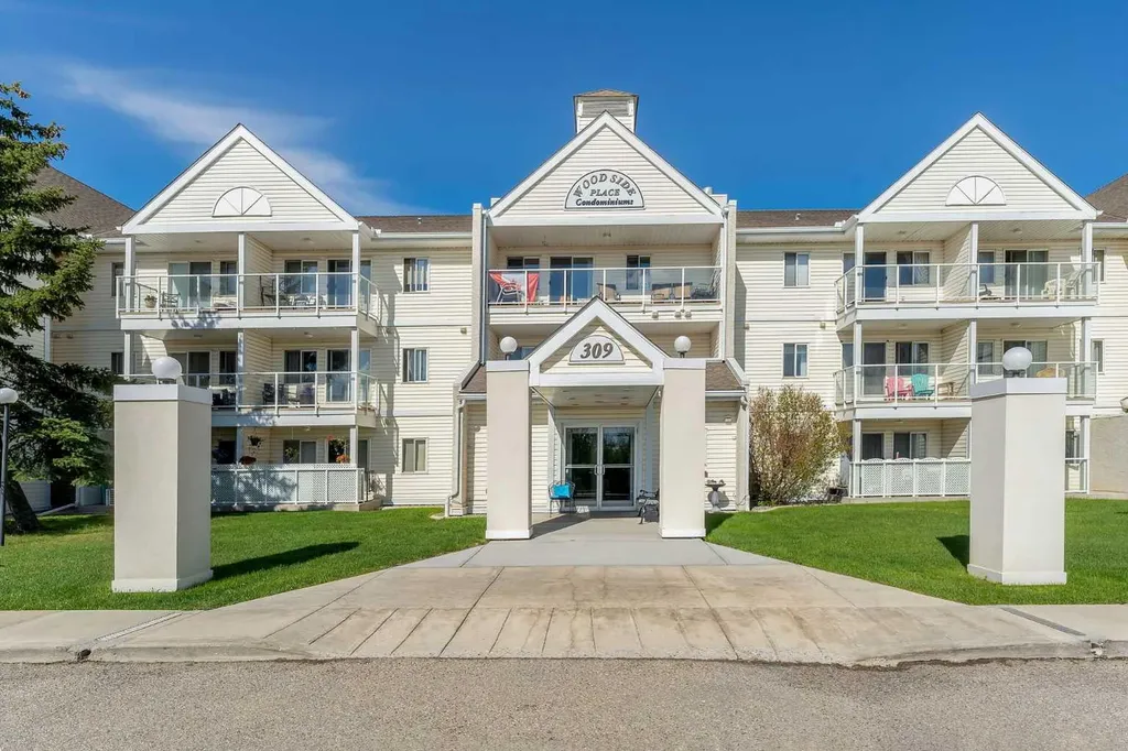 309 Woodside Drive NW Airdrie AB T4B 2E7
