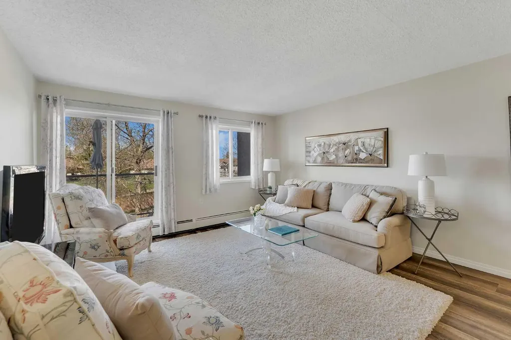 309 Woodside Drive NW Airdrie AB T4B 2E7