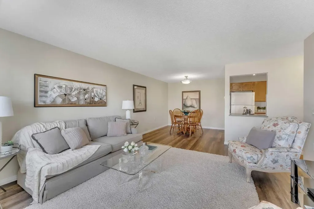 309 Woodside Drive NW Airdrie AB T4B 2E7