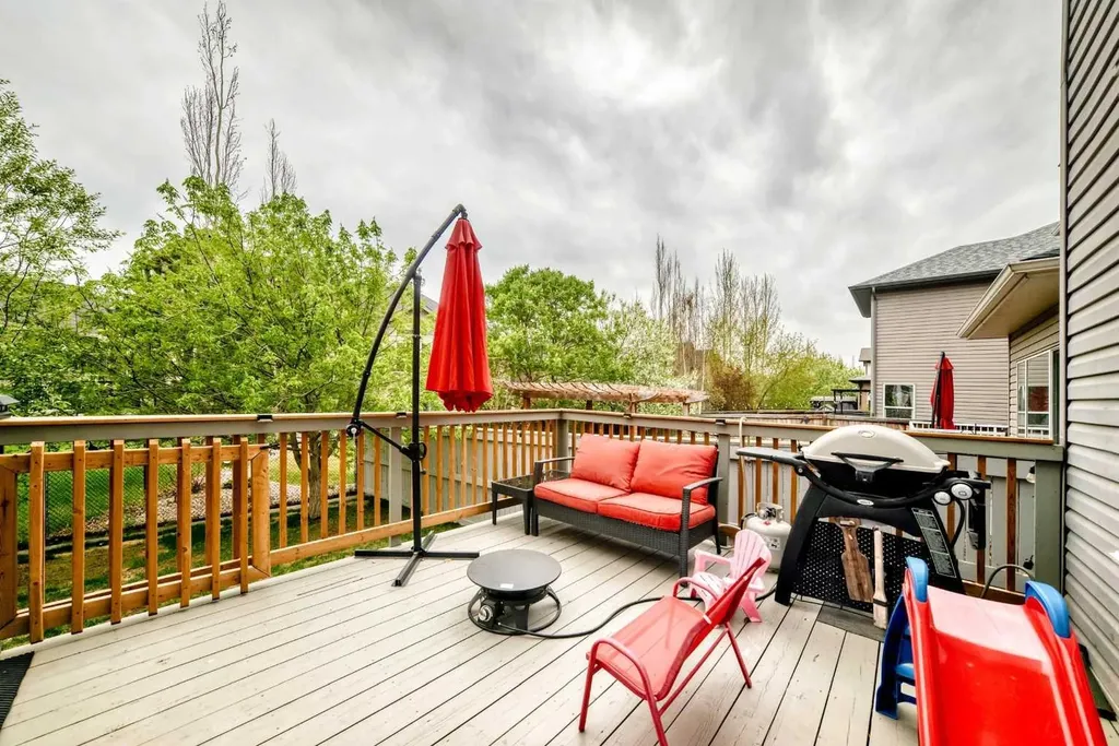 228 Cranston Drive SE Calgary AB T3M 1E7
