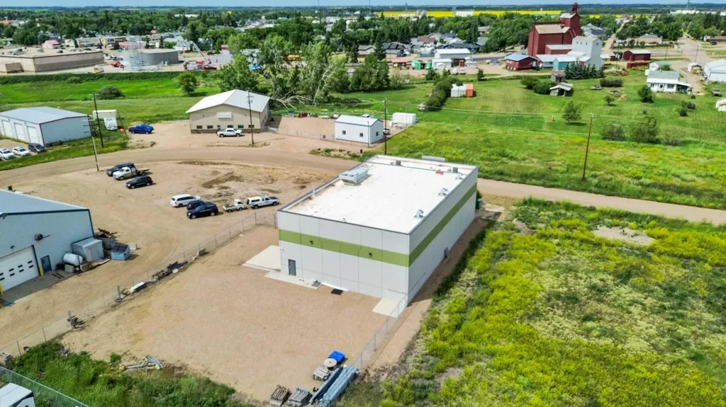 4609 46 Avenue Stettler AB T0C 2L0