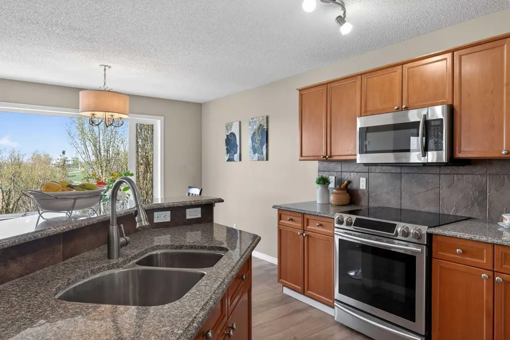 130 Morningside Point SW Airdrie AB T4B 3M3