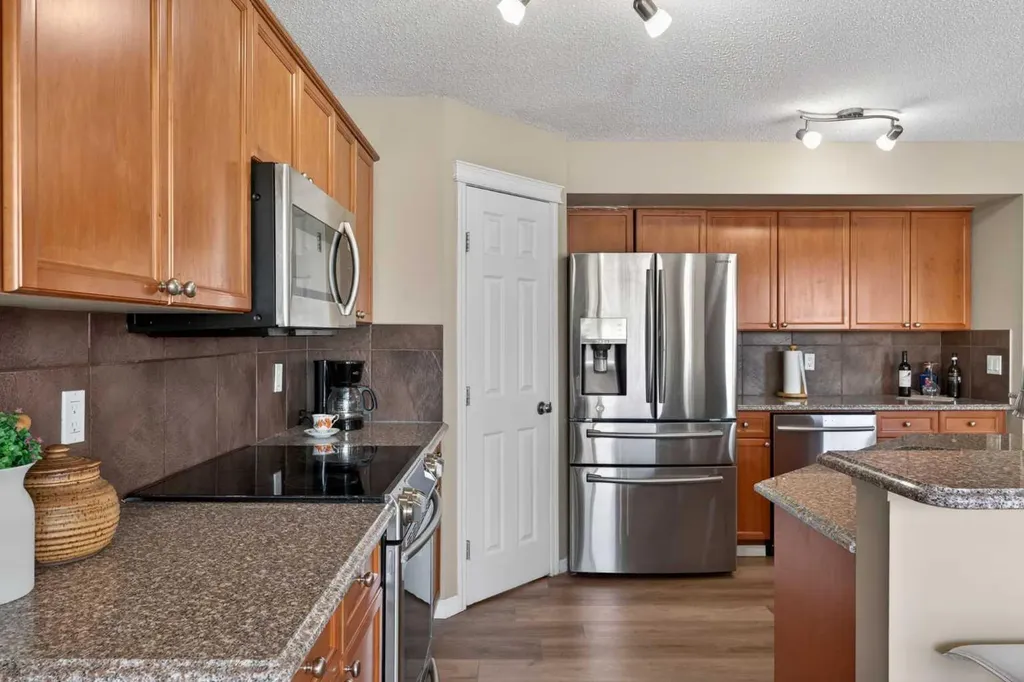130 Morningside Point SW Airdrie AB T4B 3M3