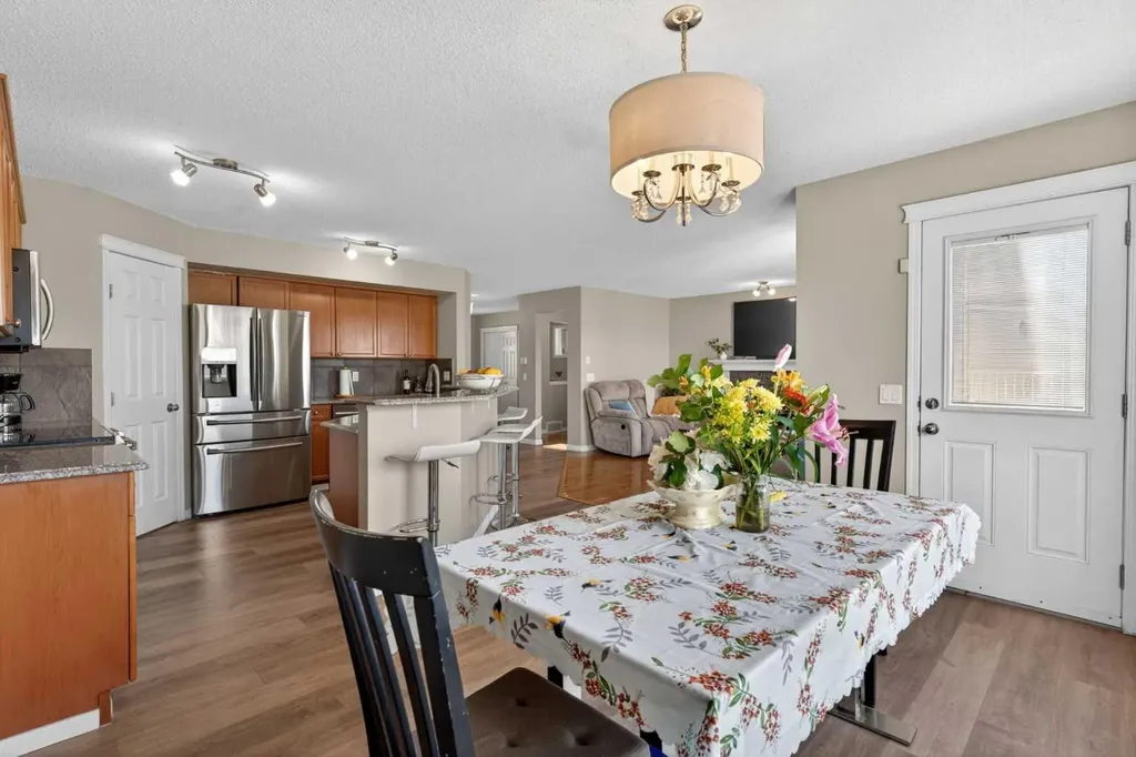 130 Morningside Point SW Airdrie AB T4B 3M3