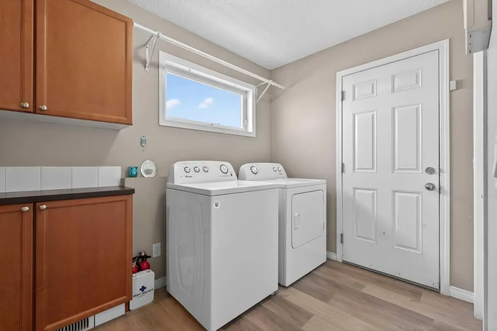130 Morningside Point SW Airdrie AB T4B 3M3
