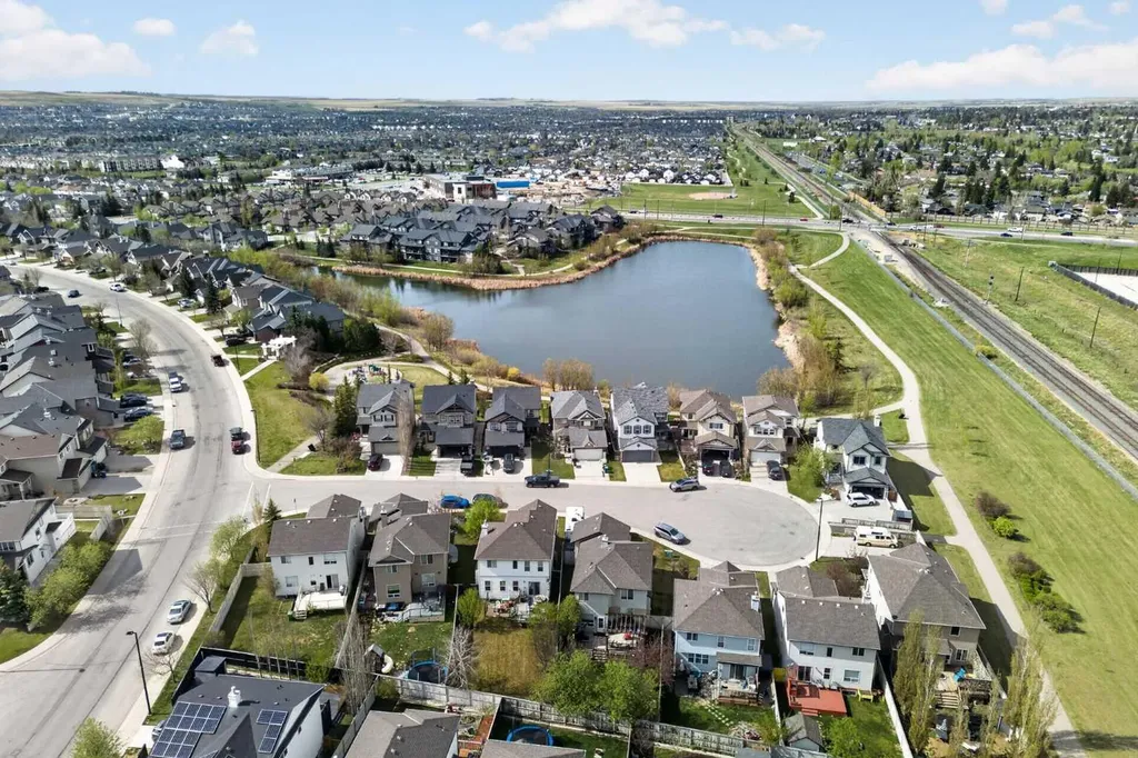 130 Morningside Point SW Airdrie AB T4B 3M3
