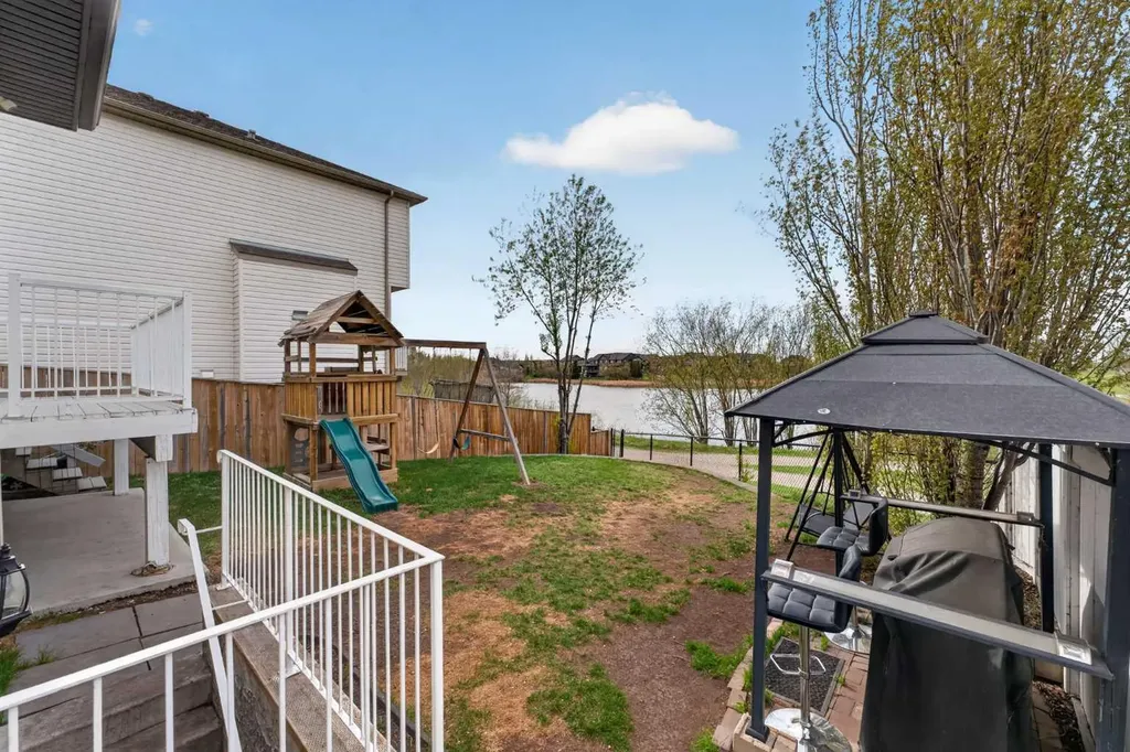 130 Morningside Point SW Airdrie AB T4B 3M3