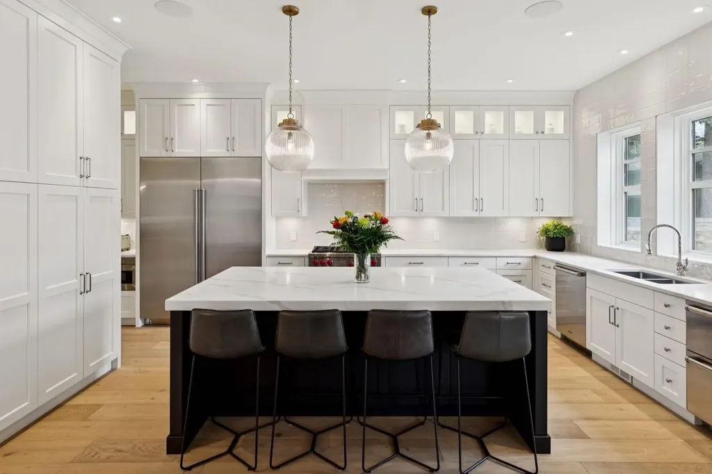 1119 Riverdale Avenue SW Calgary AB t2s 0y9