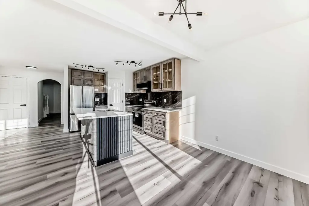 289 Canals Circle SW Airdrie AB T4B 2Z5