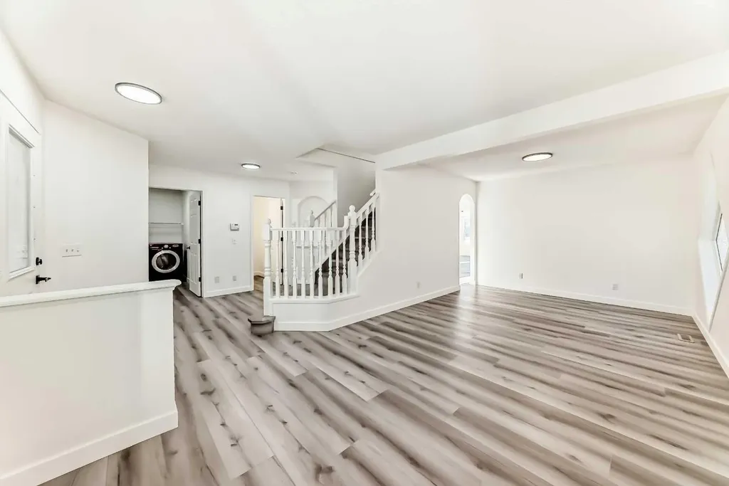 289 Canals Circle SW Airdrie AB T4B 2Z5