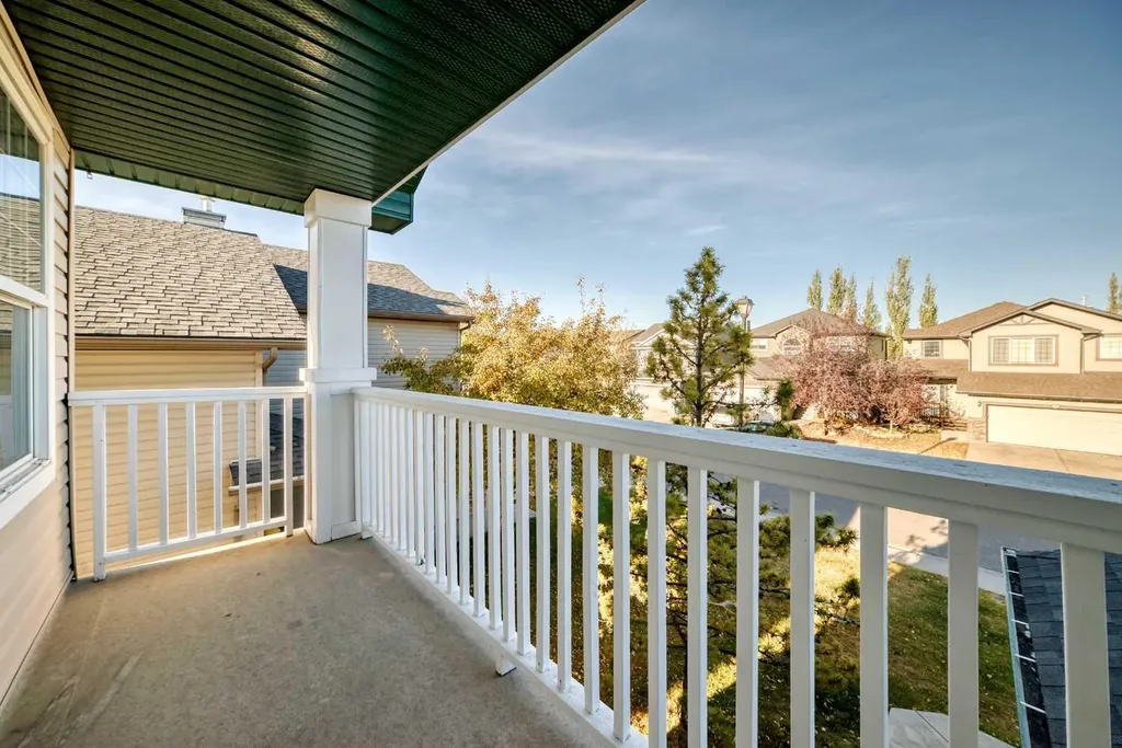 289 Canals Circle SW Airdrie AB T4B 2Z5