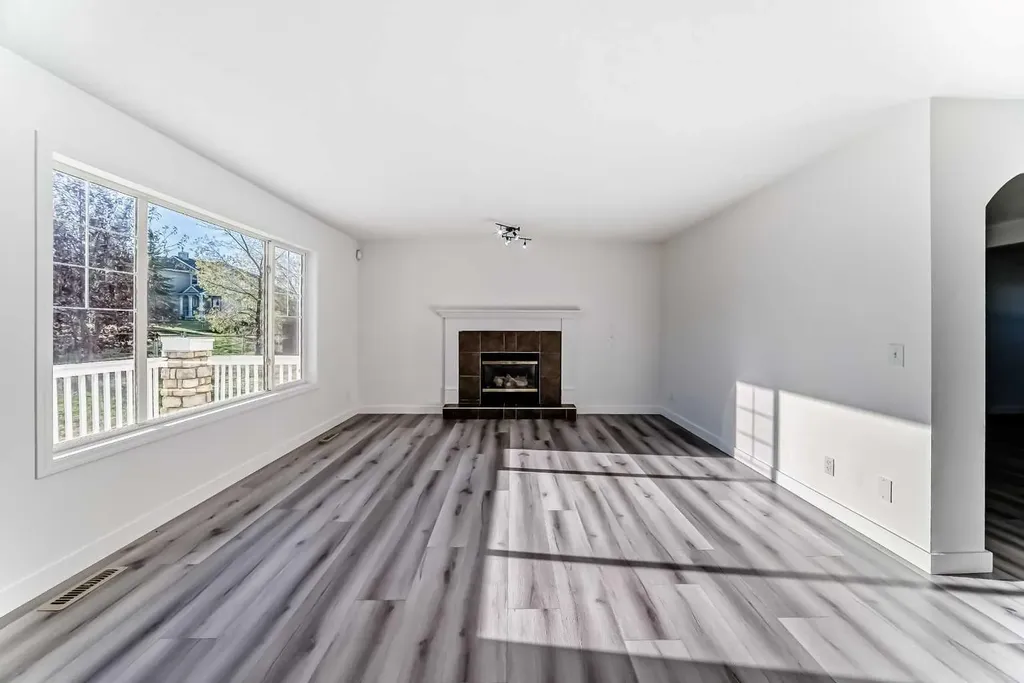 289 Canals Circle SW Airdrie AB T4B 2Z5