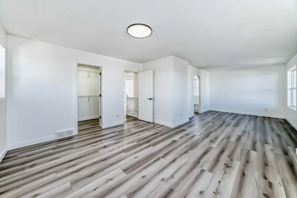 289 Canals Circle SW Airdrie AB T4B 2Z5