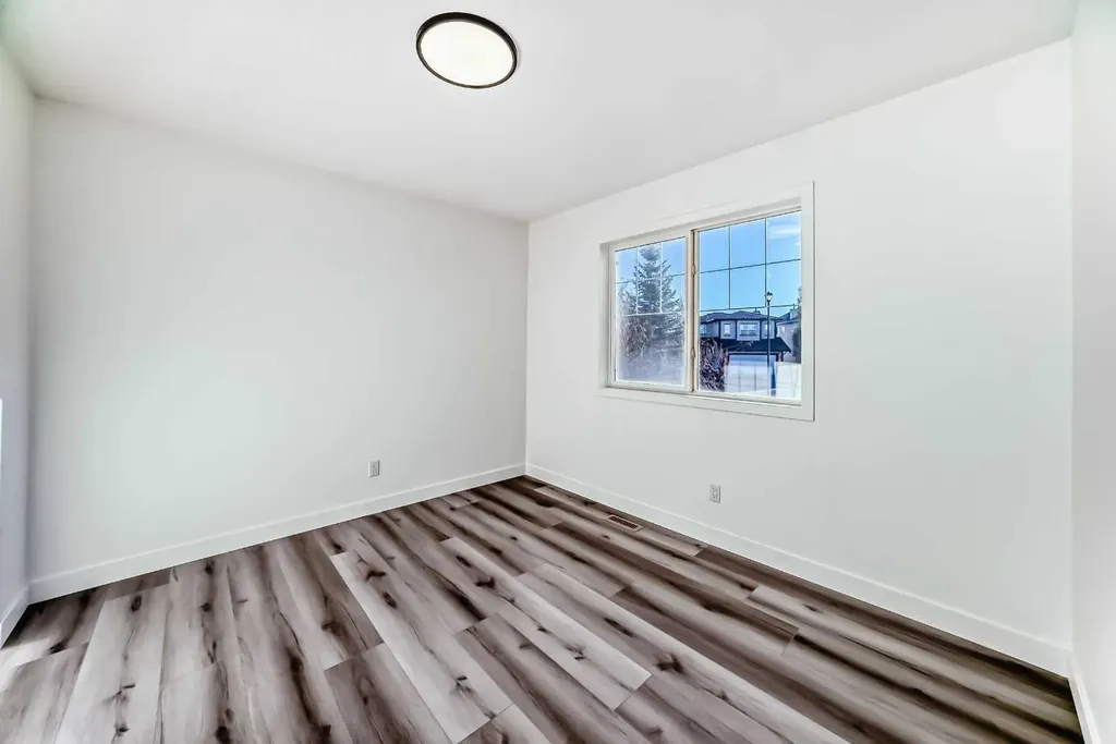 289 Canals Circle SW Airdrie AB T4B 2Z5