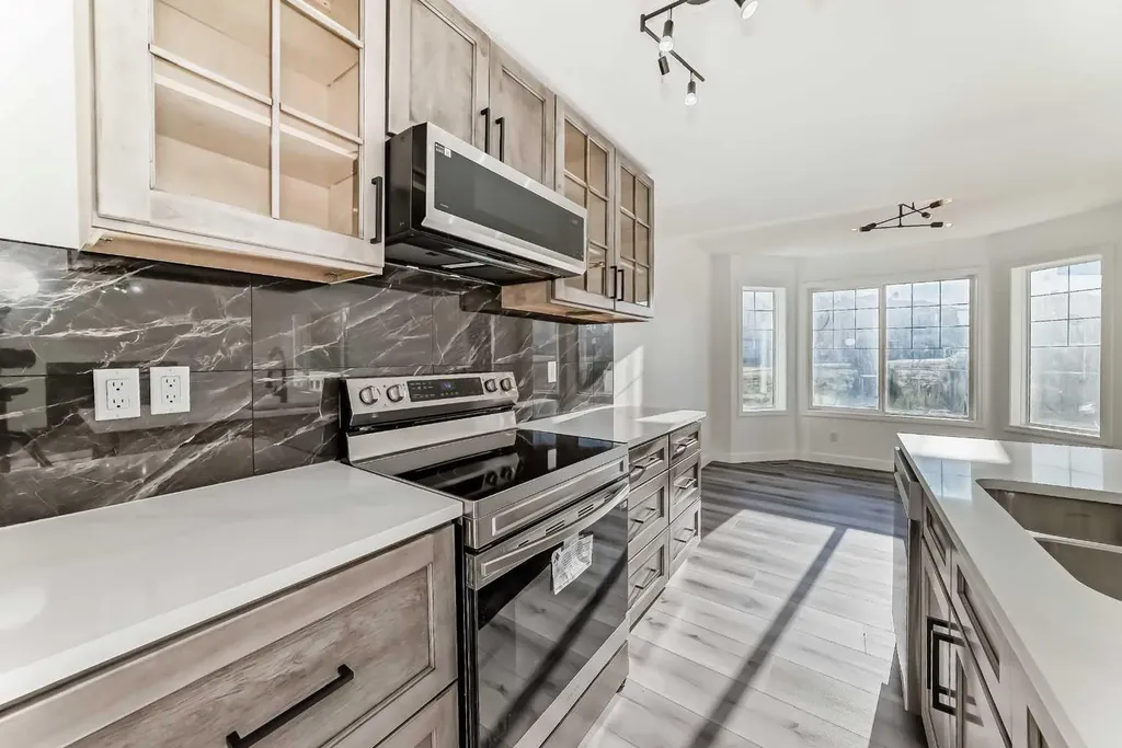 289 Canals Circle SW Airdrie AB T4B 2Z5