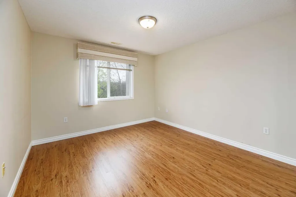 18 Averill Street Red Deer AB T4R 3J1