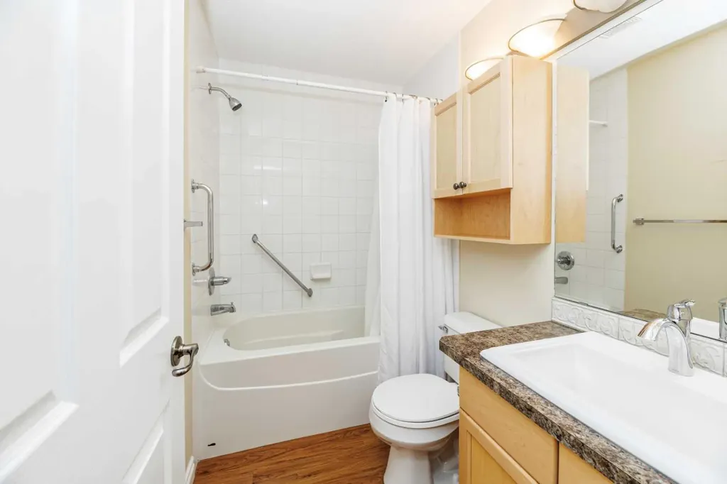 18 Averill Street Red Deer AB T4R 3J1