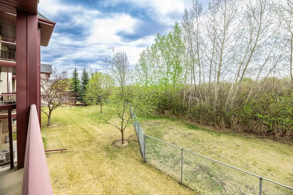 18 Averill Street Red Deer AB T4R 3J1