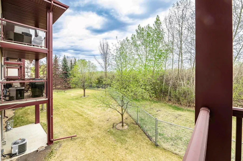 18 Averill Street Red Deer AB T4R 3J1