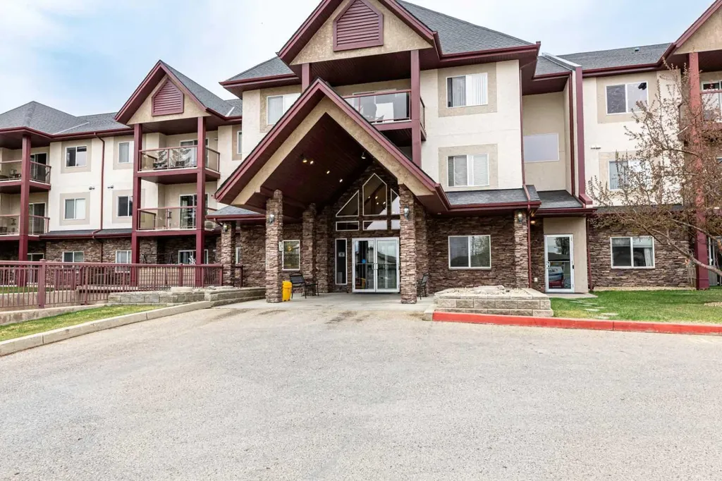 18 Averill Street Red Deer AB T4R 3J1