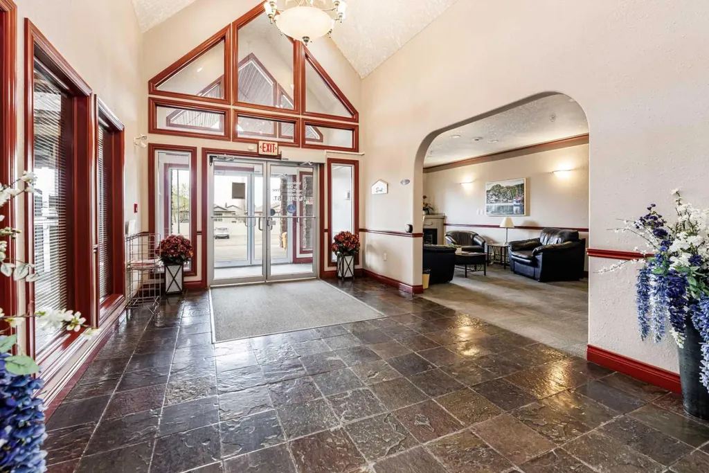 18 Averill Street Red Deer AB T4R 3J1