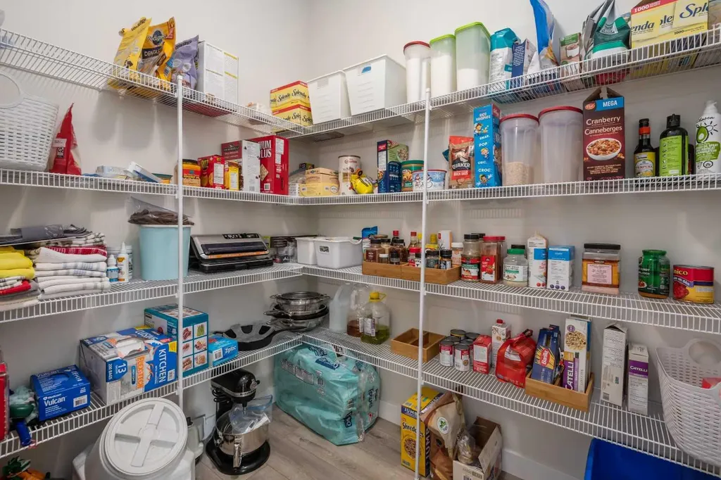 315 Wolf Creek Way SE Calgary AB T2X 4y8