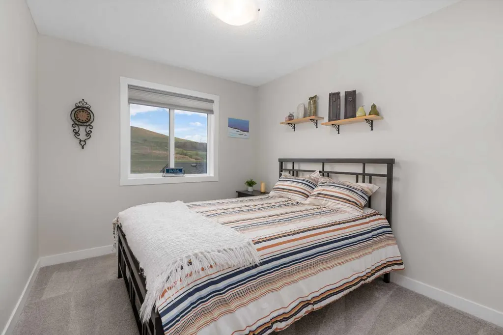 315 Wolf Creek Way SE Calgary AB T2X 4y8