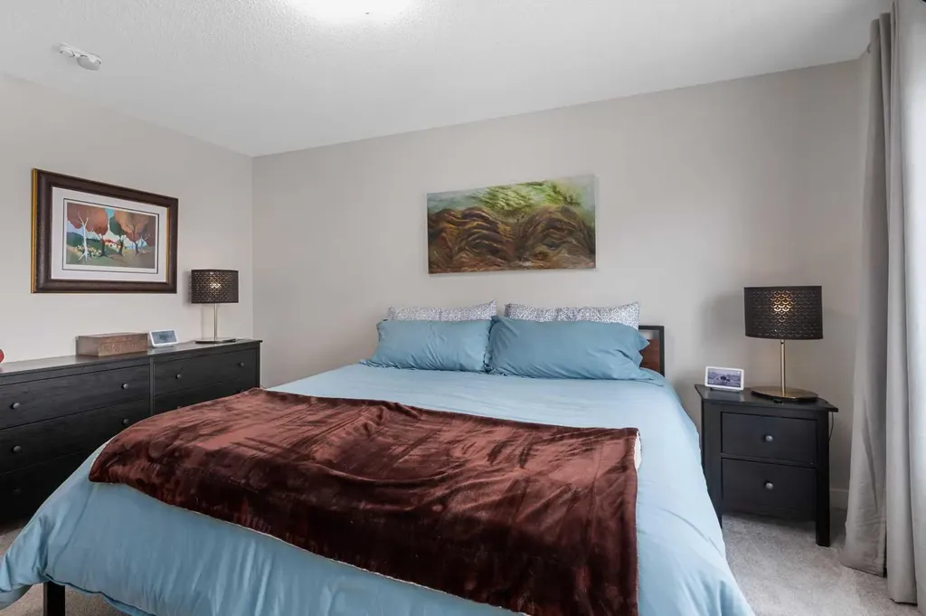 315 Wolf Creek Way SE Calgary AB T2X 4y8