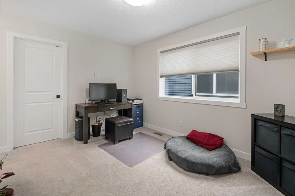 315 Wolf Creek Way SE Calgary AB T2X 4y8