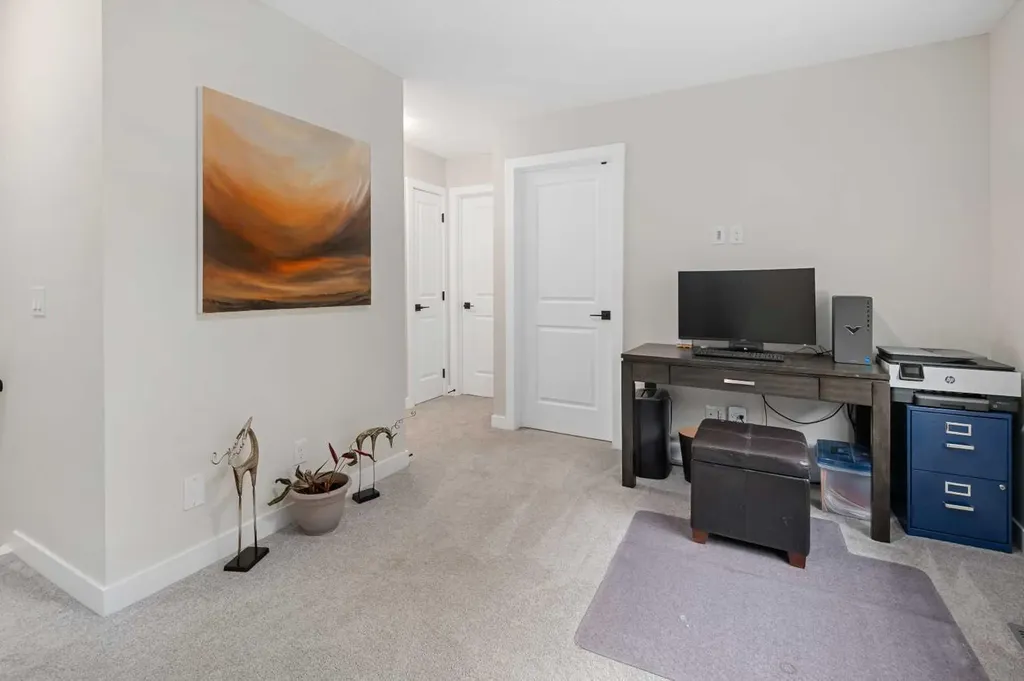 315 Wolf Creek Way SE Calgary AB T2X 4y8