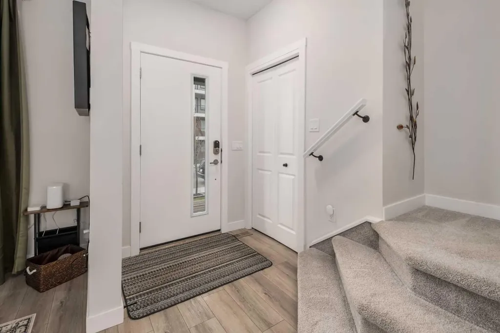 315 Wolf Creek Way SE Calgary AB T2X 4y8
