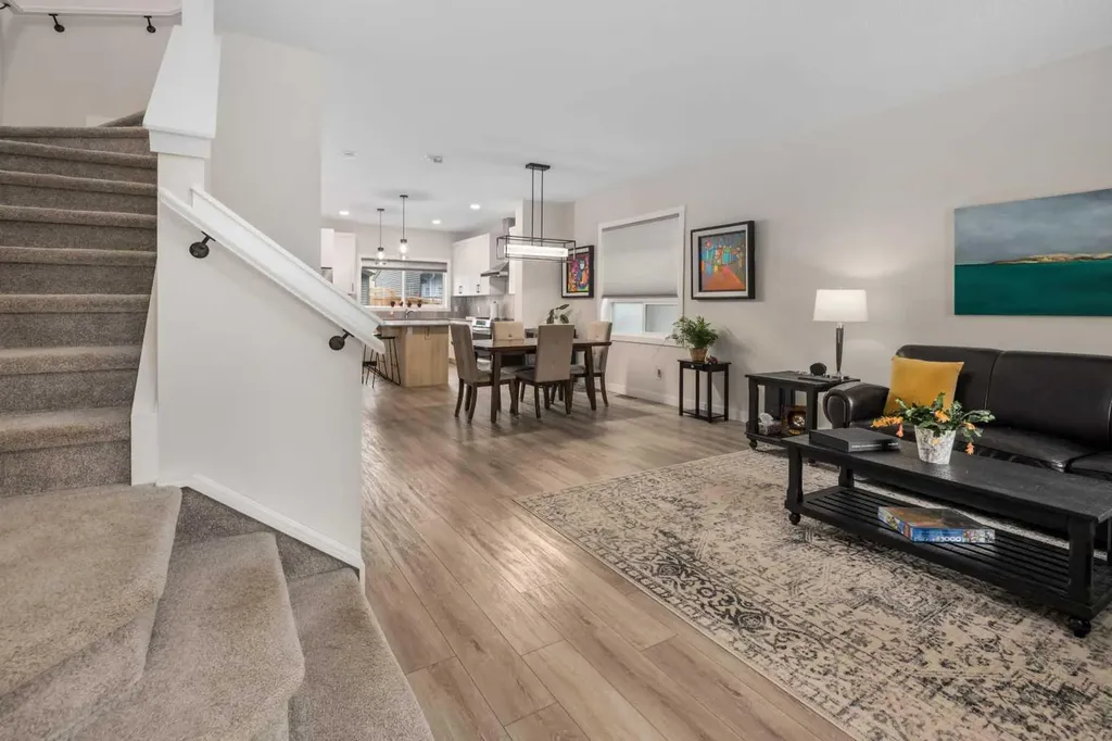 315 Wolf Creek Way SE Calgary AB T2X 4y8