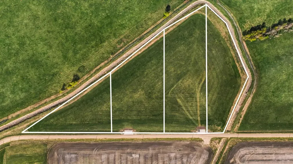 Lot 4 Range Road 243 & Highway 564 Rural Wheatland County AB T1P 0L1