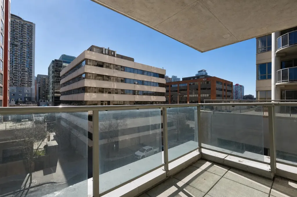 1111 6 Avenue SW Calgary AB T2P 5M5
