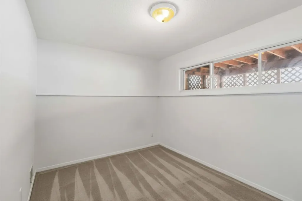 11 Fitzgerald Avenue Fort Mcmurray AB T9H1K1