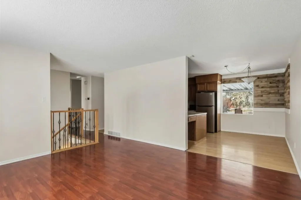 11 Fitzgerald Avenue Fort Mcmurray AB T9H1K1