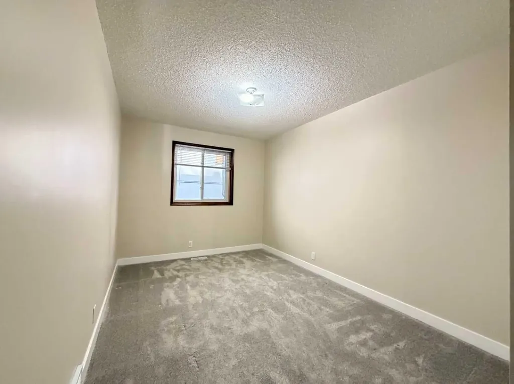 1202 2 Street NE Calgary AB T2E 8A6