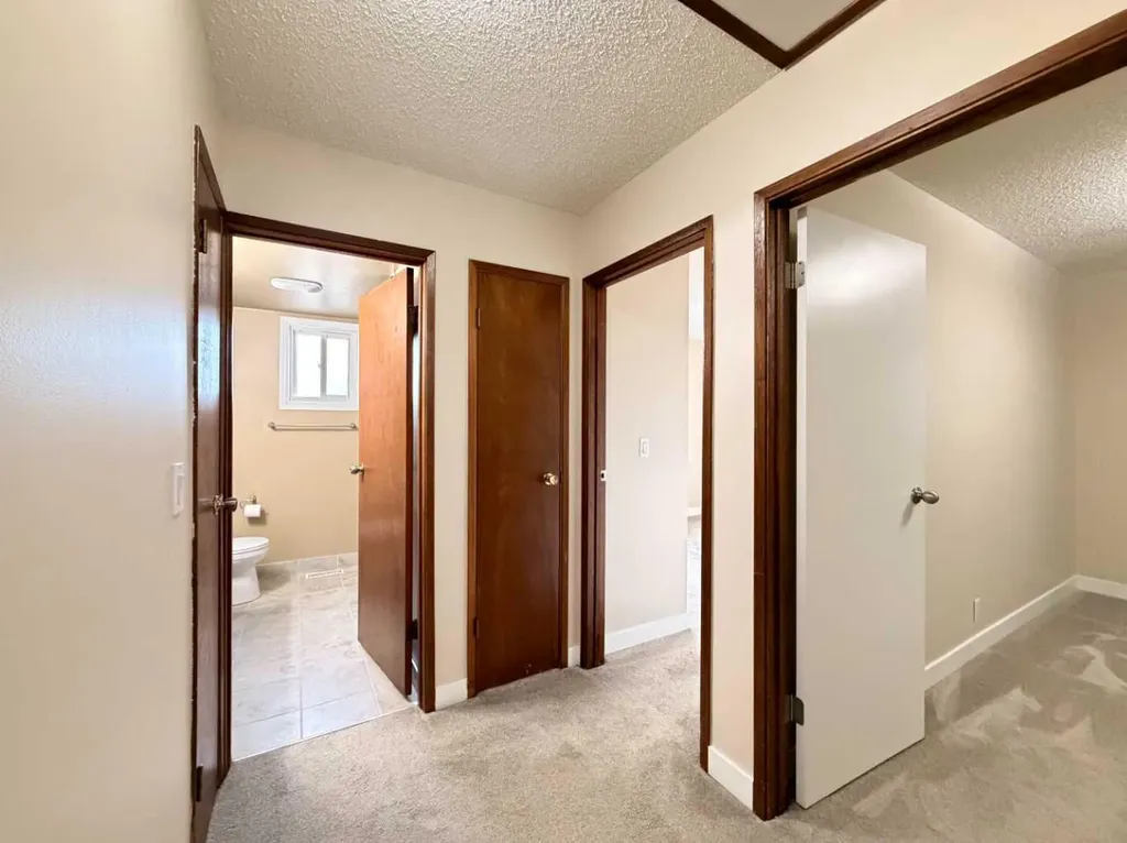 1202 2 Street NE Calgary AB T2E 8A6