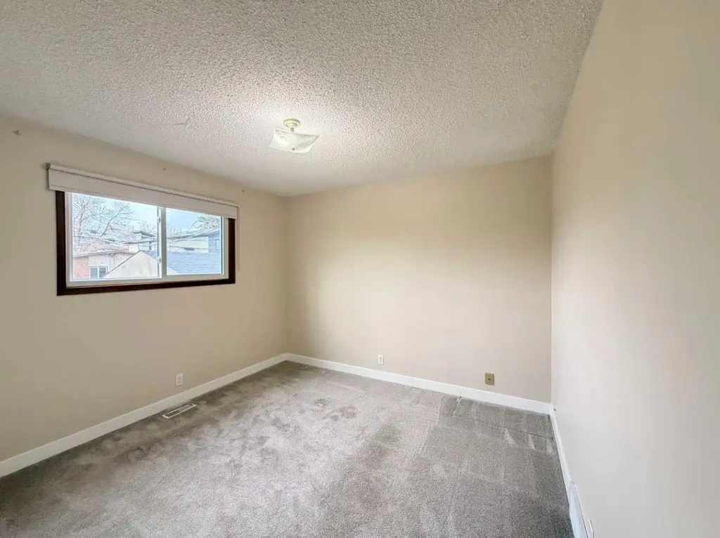 1202 2 Street NE Calgary AB T2E 8A6