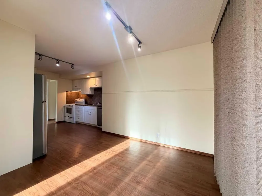 1202 2 Street NE Calgary AB T2E 8A6