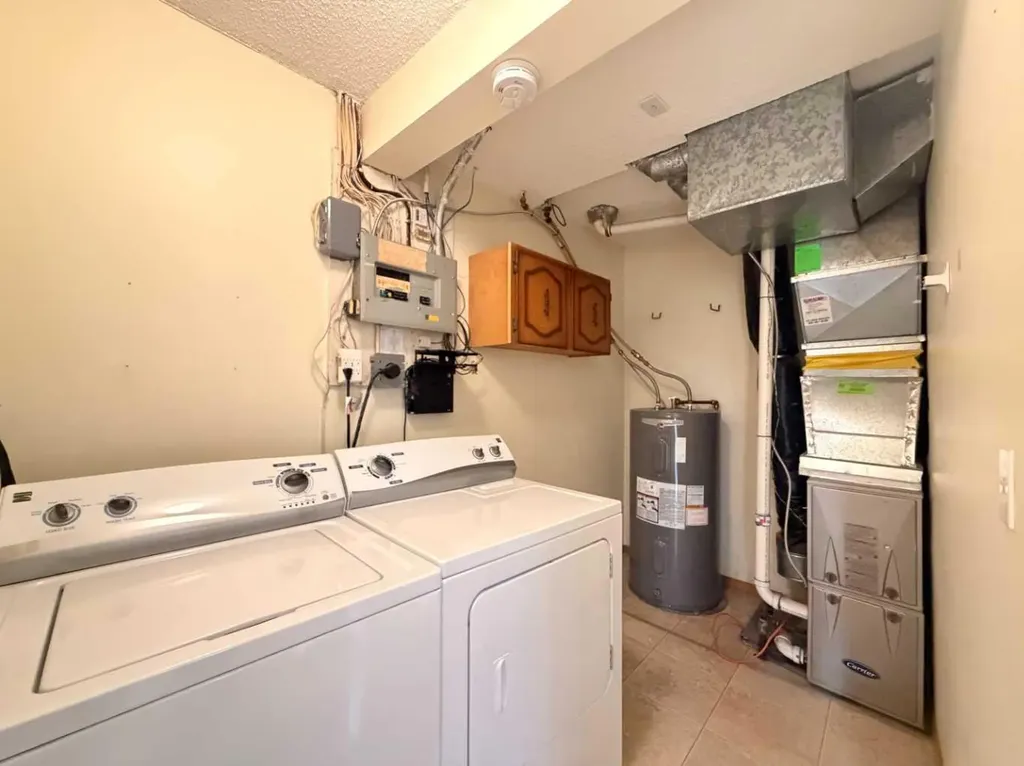 1202 2 Street NE Calgary AB T2E 8A6