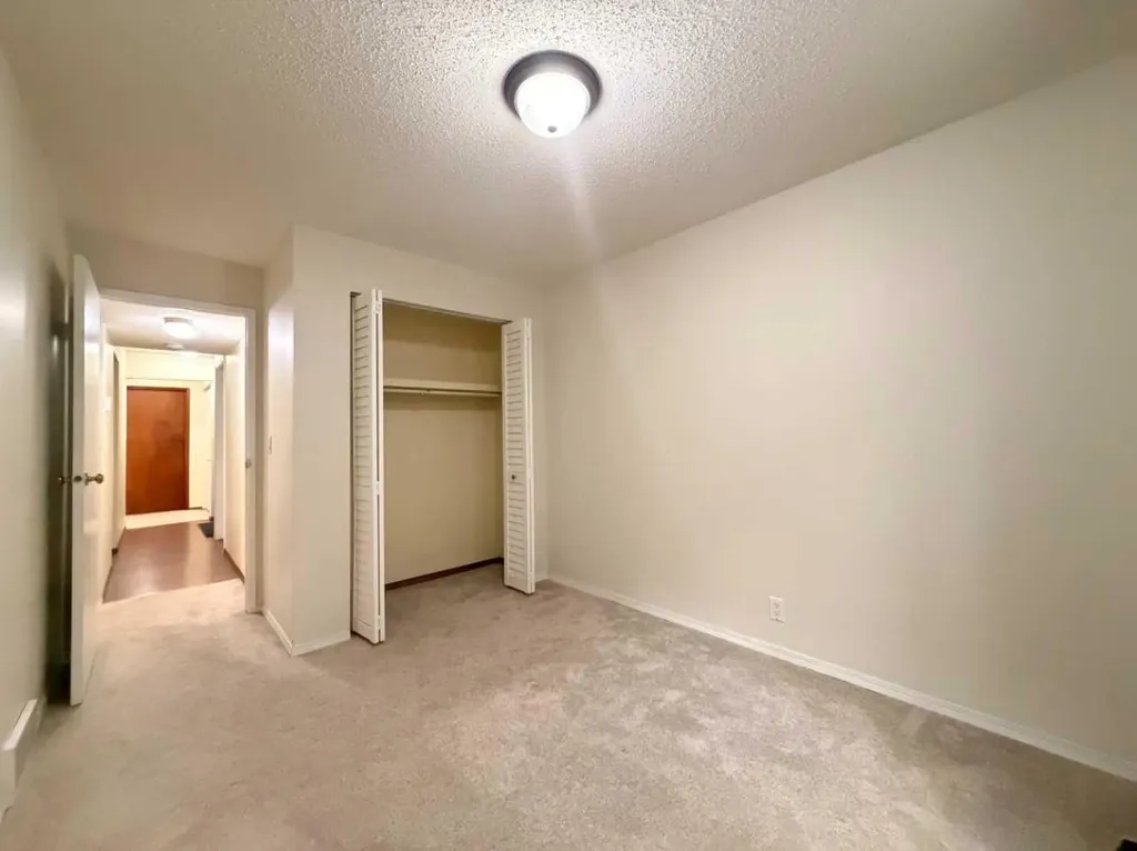 1202 2 Street NE Calgary AB T2E 8A6