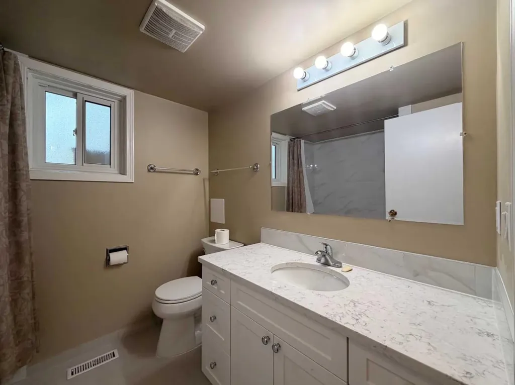 1202 2 Street NE Calgary AB T2E 8A6