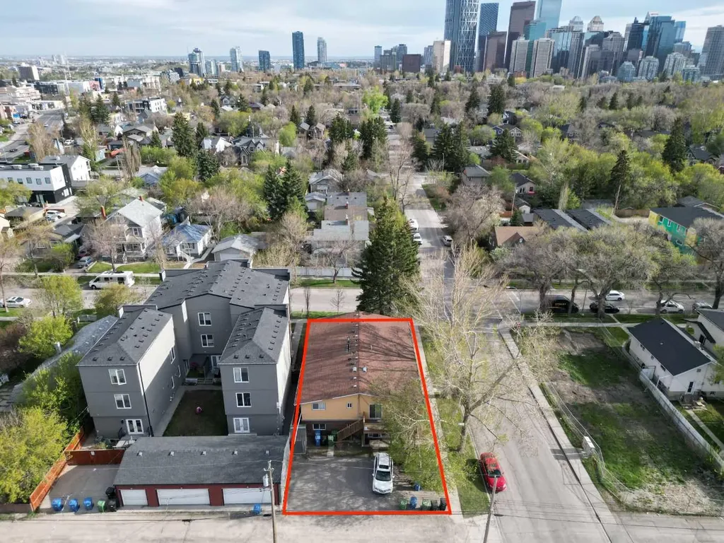 1202 2 Street NE Calgary AB T2E 8A6