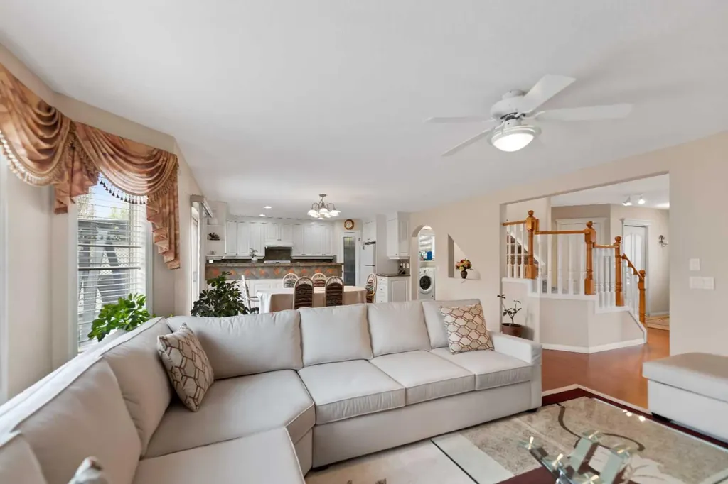 434 Douglas Woods Mews SE Calgary AB T2Z 3B1