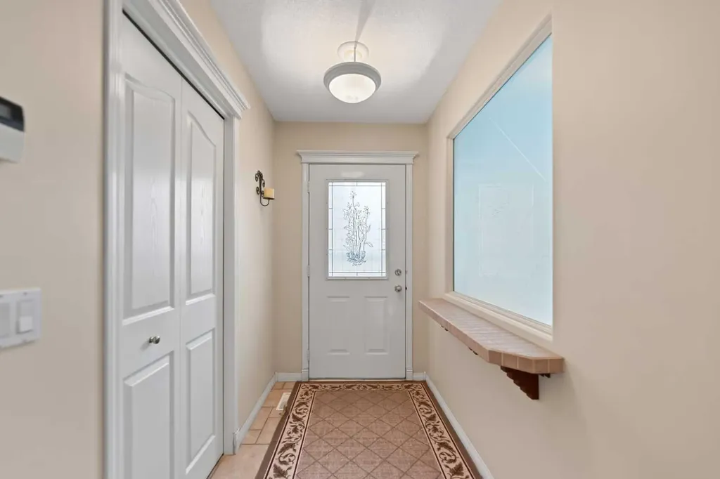 434 Douglas Woods Mews SE Calgary AB T2Z 3B1
